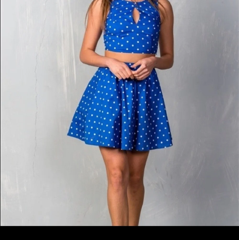 Bailey blue polka dot crop top and skirt - Picture 2 of 9